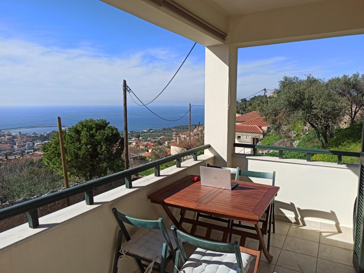 Kiparissia Castle & Sea View Vila Kyparissia Exterior foto